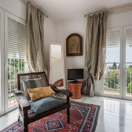 Mimosa Villa